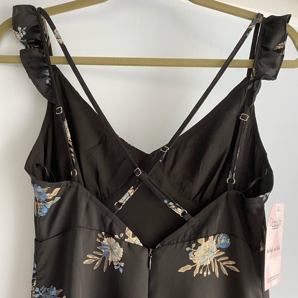 90’s Lover’s Perfect Dress - Picture 4 of 4